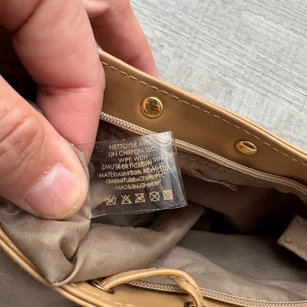 Yves Saint Laurent Pouch - Picture 8 of 9